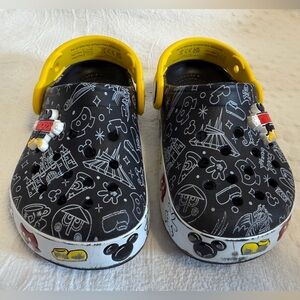 Disney Mickey Mouse Light Up Crocs Kids Shoes Size 9